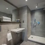 Clayton Hotel 4*