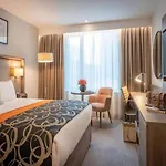 Clayton Hotel 4*