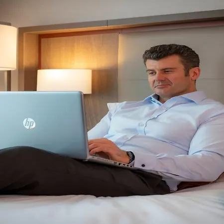 Clayton Otel Bristol