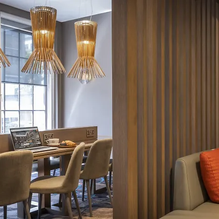 Hotel Clayton 4*