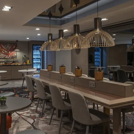 Clayton Hotel 4*