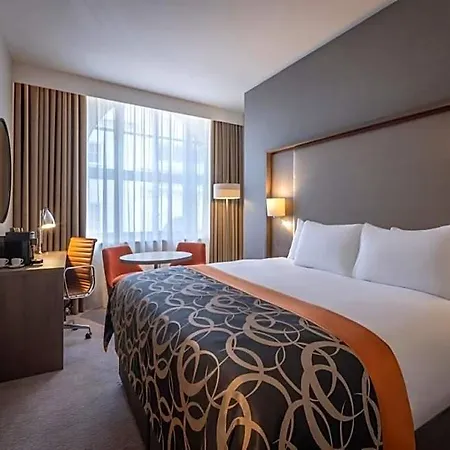 Clayton Hotel 4*