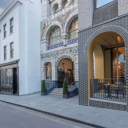 Clayton 4* Bristol
