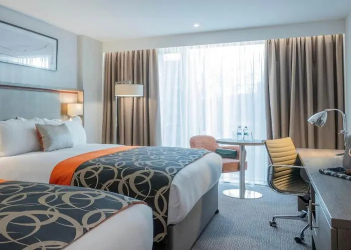 Clayton בריסטול